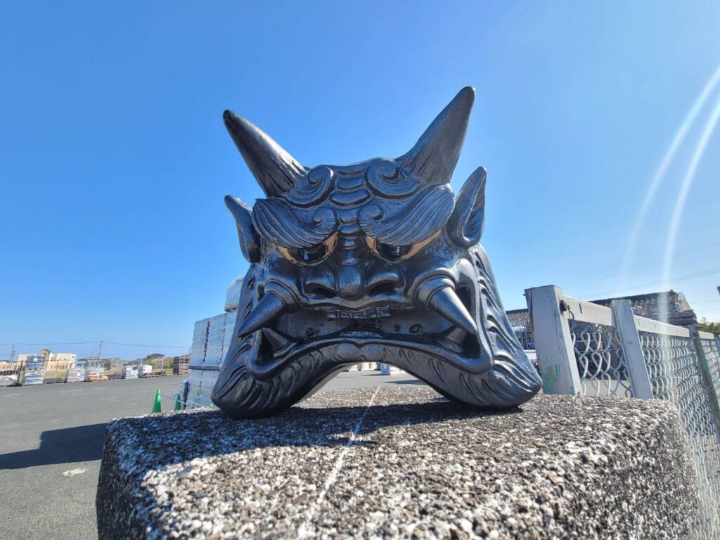 椎田営業所右門柱